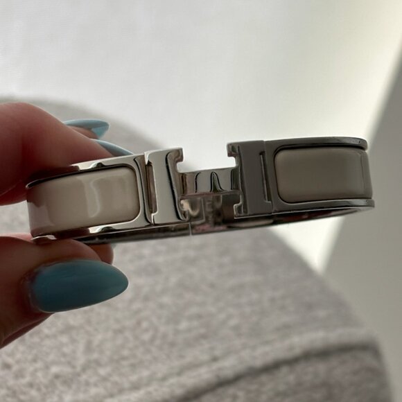White Hermes Clic H bracelet - Picture 5 of 7